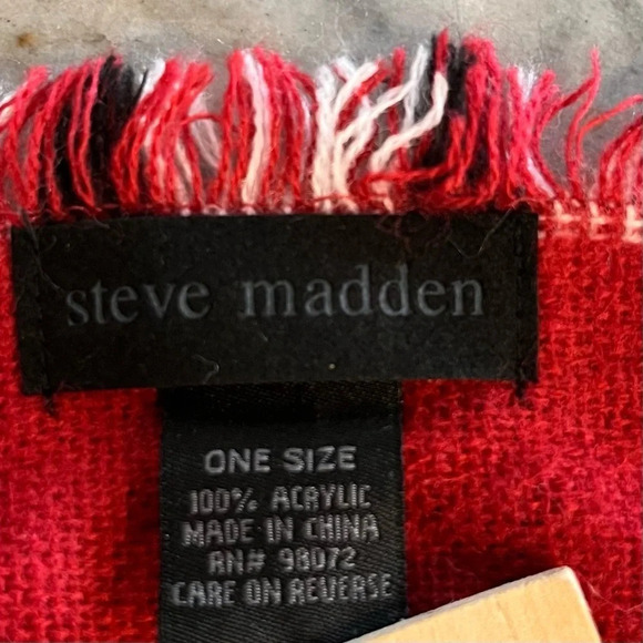 Steve Madden Plaid Floral Oversized Blanket Scarf 54” x 54” Acrylic Reversible - Picture 4 of 5